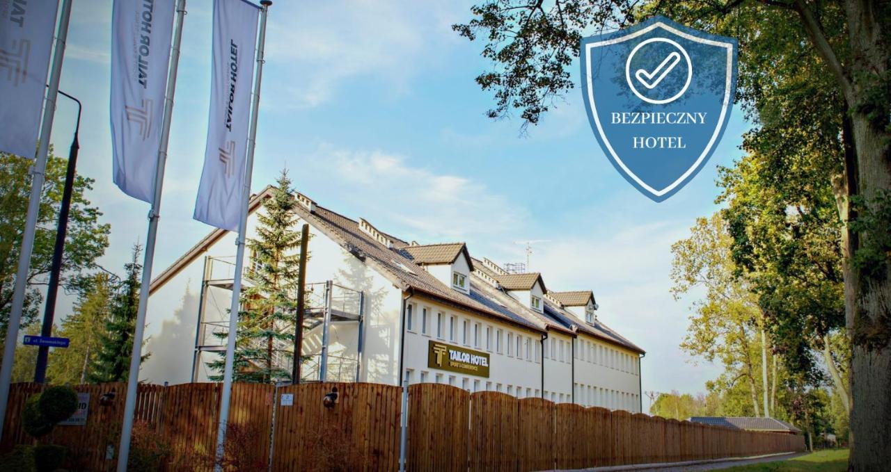 Tailor Hotel Sport & Conference Morąg Buitenkant foto